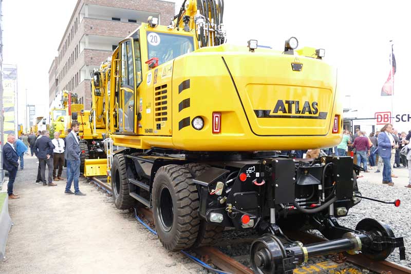 ATLAS road-rail excavator 1604 RR on a new level